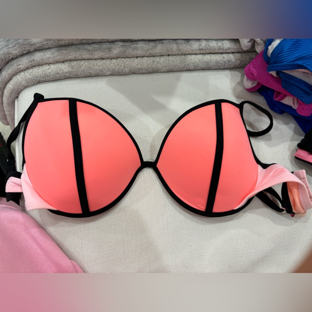 Bikini top